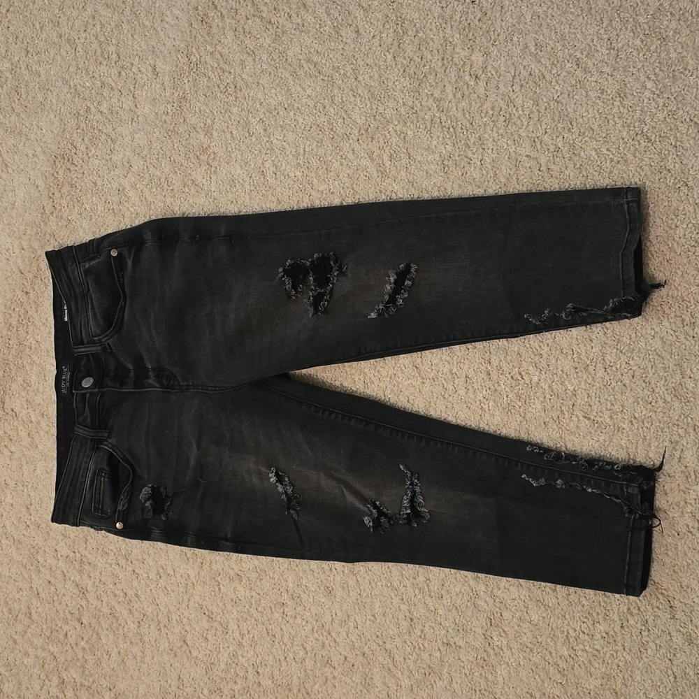 Judy Blue black Capris. Sz 7/28
